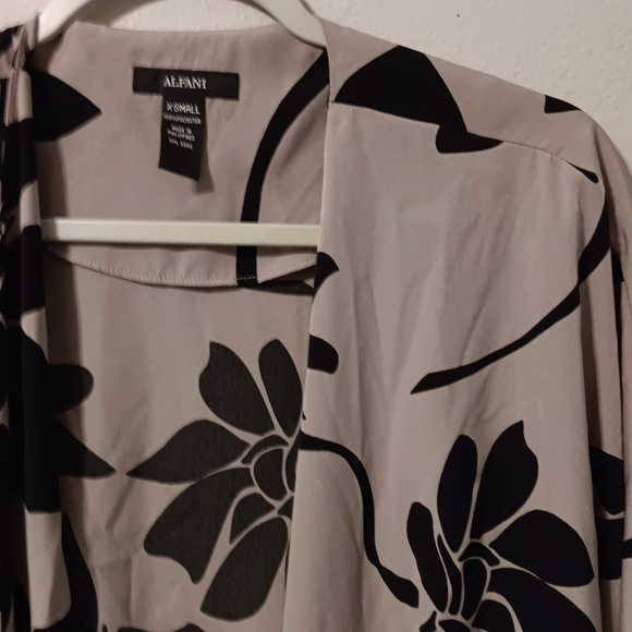 Alfani Beige Cardigan with Black Floral Print - Picture 7 of 11